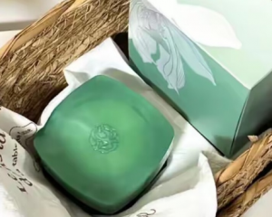 百雀羚有股票吗